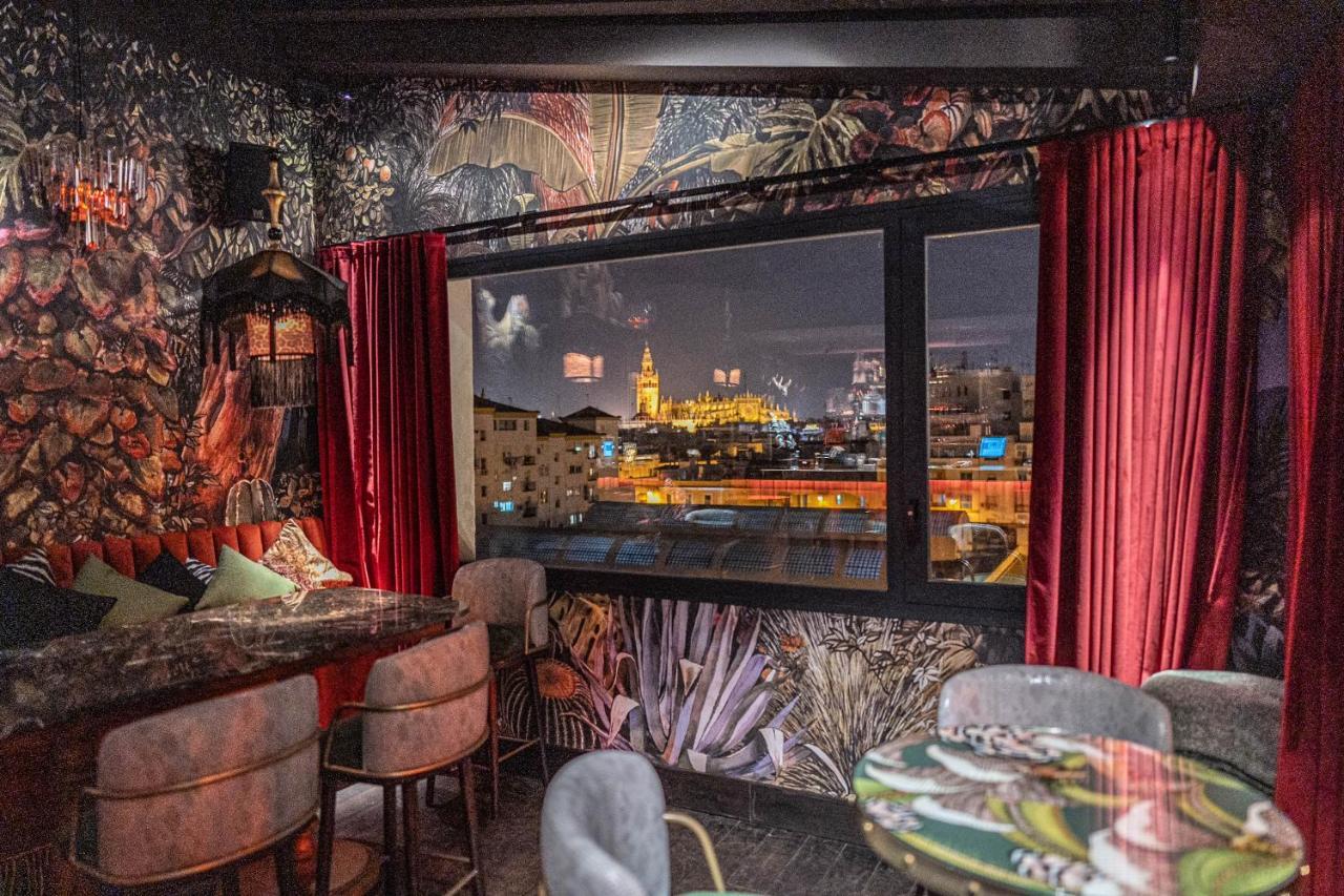 Hotel Lobby Севиля Екстериор снимка Restaurant "La Cueva de San Telmo"