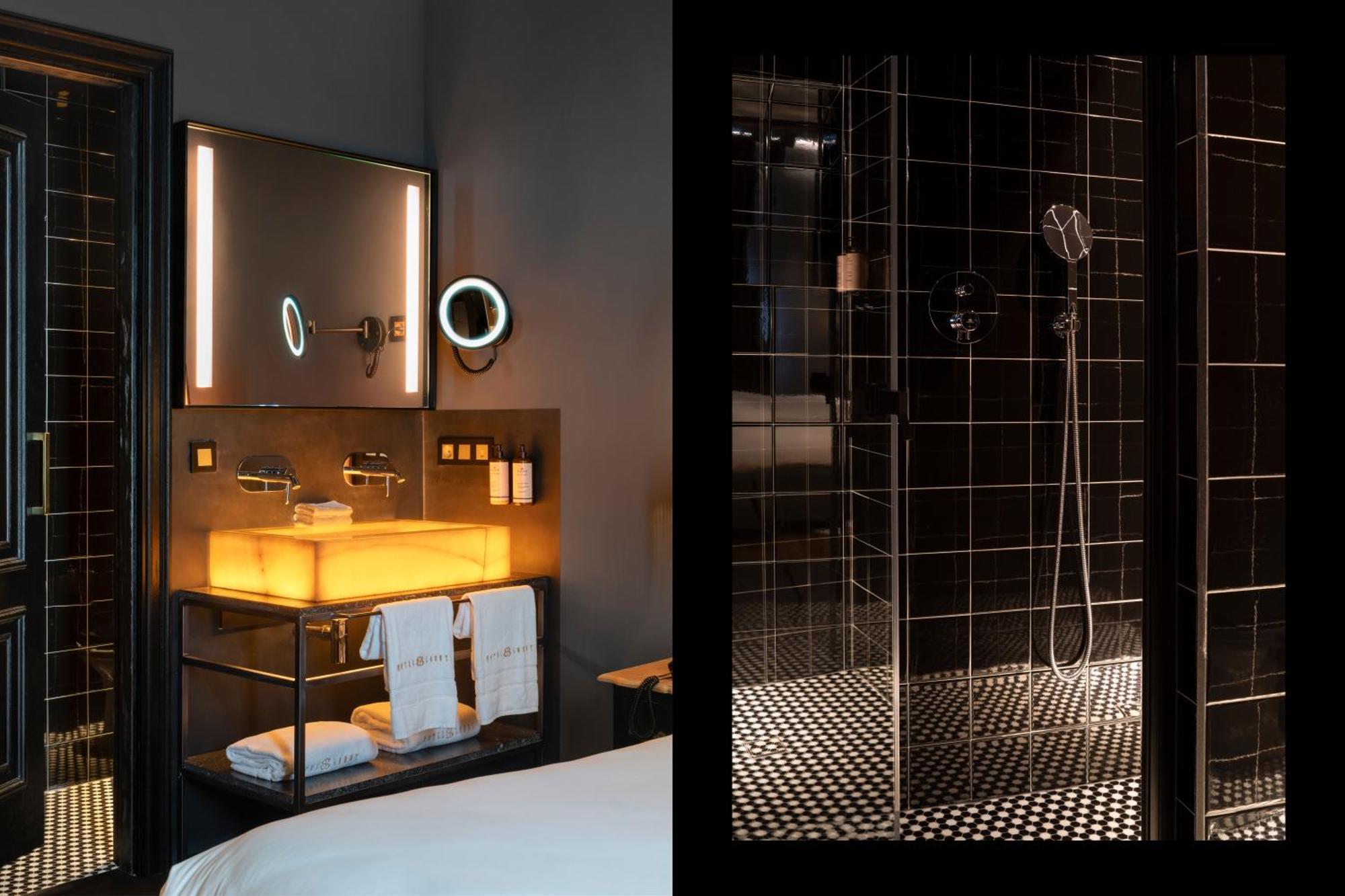 Hotel Lobby Севиля Екстериор снимка Bathroom