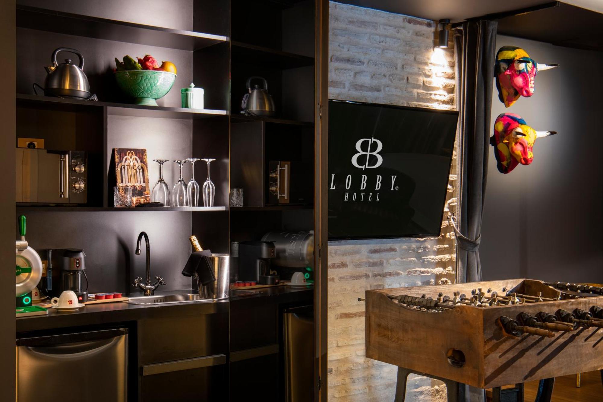 Hotel Lobby Севиля Екстериор снимка Lobby